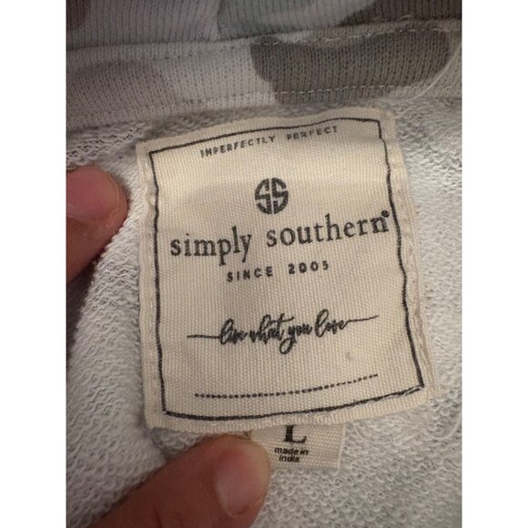 Simply Southern Women’s Size Large Camo Hoodie Sweatshirt Brown White Green Tan - Picture 5 of 6